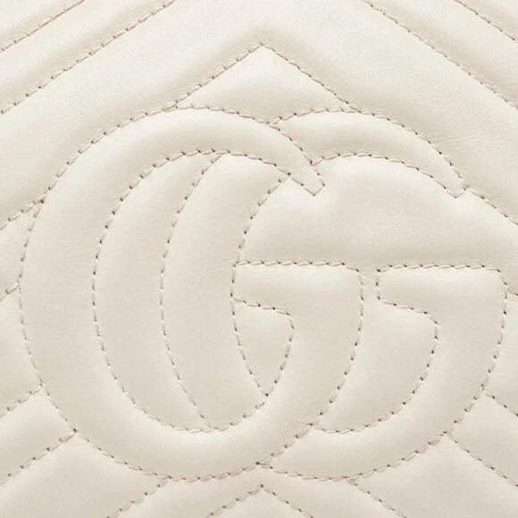 Gucci White Quilted Leather Marmont Small Camera Bag - Picture 6 of 12